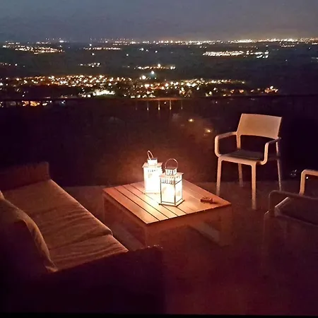Holiday home Josephine: Vue Magnifique Sur Et Montagnes *