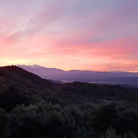 Josephine: Vue Magnifique Sur Et Montagnes Casa vacanze Laroque-des-Albères