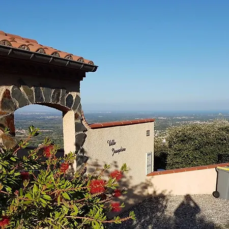 Josephine: Vue Magnifique Sur Et Montagnes * Laroque-des-Albères