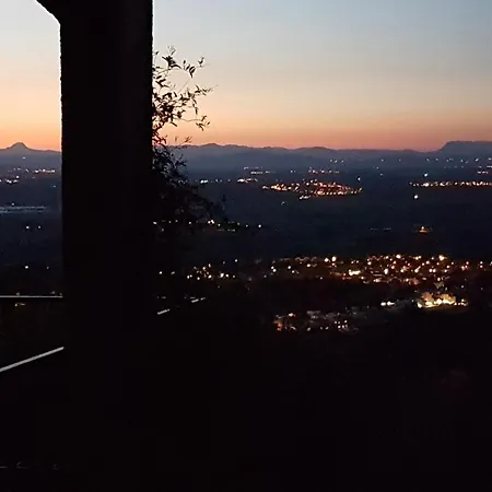 Josephine: Vue Magnifique Sur Et Montagnes *