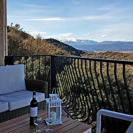 Holiday home Josephine: Vue Magnifique Sur Et Montagnes *