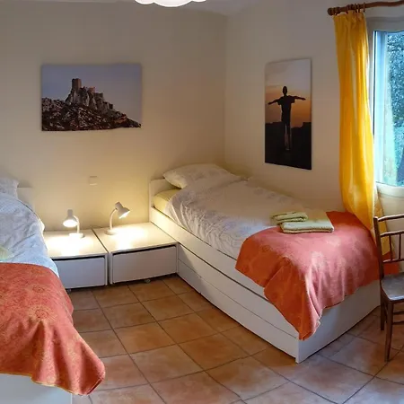 Josephine: Vue Magnifique Sur Et Montagnes Casa de Férias