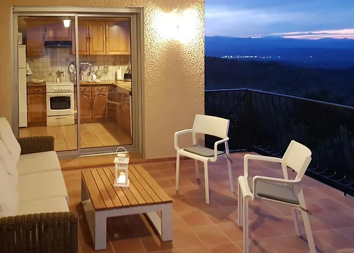 בית נופש Josephine: Vue Magnifique Sur Et Montagnes Laroque-des-Albères