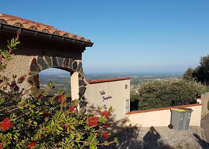 Josephine: Vue Magnifique Sur Et Montagnes * Laroque-des-Albères